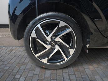 Hyundai i10 1.2 Premium 5dr Automatic