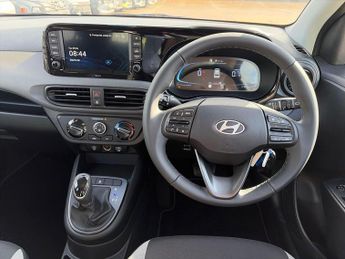 Hyundai i10 1.0 Advance 5dr Automatic