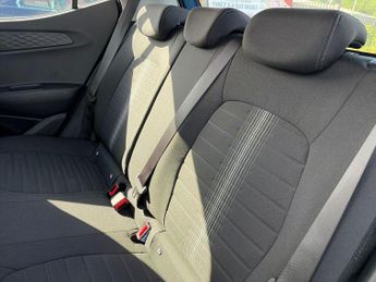 Hyundai i10 1.0 Advance 5dr Automatic