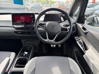 Volkswagen ID.3 Pro Performance 58kWh Style Hatchback 5dr Electric Auto (204 ps)