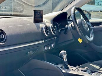 Audi A3 1.6 TDI Sport Sportback S Tronic Euro 6 (s/s) 5dr (Nav)