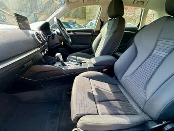 Audi A3 1.6 TDI Sport Sportback S Tronic Euro 6 (s/s) 5dr (Nav)