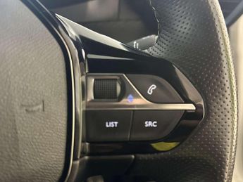 Peugeot E-2008 50kWh GT Premium SUV 5dr Electric Auto (7kW Charger) (136 ps)