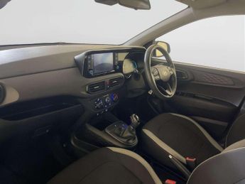 Hyundai i10 1.0 Advance Hatchback 5dr Petrol Auto Euro 6 (s/s) (67 ps)