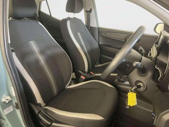 Hyundai i10 1.0 Advance Hatchback 5dr Petrol Auto Euro 6 (s/s) (67 ps)