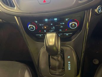 Ford Kuga 2.0 TDCi ST-Line X SUV 5dr Diesel Powershift AWD Euro 6 (s/s) (1