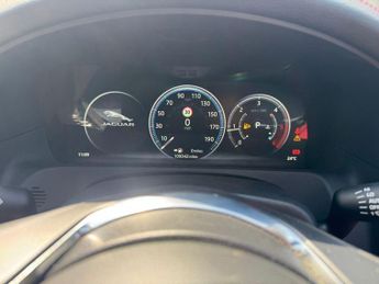 JAGUAR XF 2.0d R-Sport Saloon 4dr Diesel Auto AWD Euro 6 (s/s) (180 ps) **