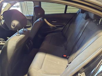 BMW 3 Series 2.0 320d ED EfficientDynamics Auto Euro 5 (s/s) 4dr