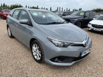 Toyota Auris 1.8 VVT-h Icon Tech Touring Sports CVT Euro 6 (s/s) 5dr