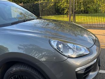 Porsche Cayenne 3.0 TD V6 TiptronicS 4WD Euro 6 (s/s) 5dr
