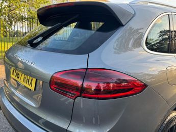 Porsche Cayenne 3.0 TD V6 TiptronicS 4WD Euro 6 (s/s) 5dr