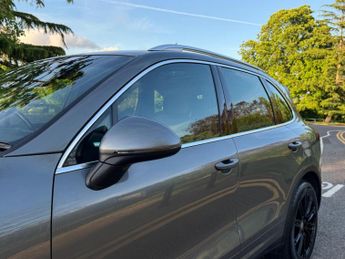 Porsche Cayenne 3.0 TD V6 TiptronicS 4WD Euro 6 (s/s) 5dr