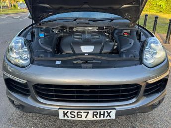 Porsche Cayenne 3.0 TD V6 TiptronicS 4WD Euro 6 (s/s) 5dr