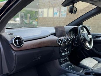 Mercedes-Benz B Class 1.5 B180d Exclusive Edition 7G-DCT Euro 6 (s/s) 5dr