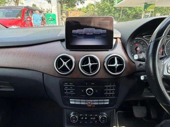 Mercedes-Benz B Class 1.5 B180d Exclusive Edition 7G-DCT Euro 6 (s/s) 5dr