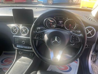 Mercedes-Benz A Class 1.5 A180d Sport 7G-DCT Euro 6 (s/s) 5dr