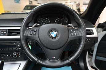 BMW 3 SERIES 2.0 320d M Sport Convertible 2dr Diesel Steptronic Euro 5 (184 p