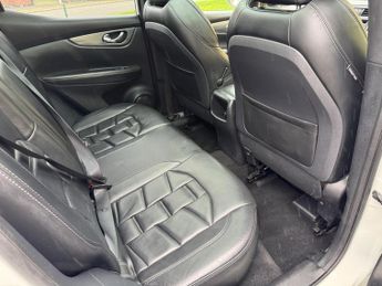 Nissan Qashqai 1.6 dCi Tekna+ XTRON Euro 6 (s/s) 5dr