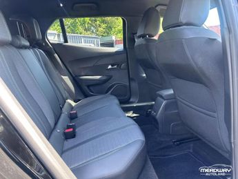 Peugeot E-2008 50kWh Allure Premium + Auto 5dr (7kW Charger)
