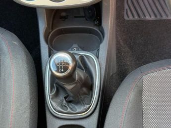 Vauxhall Corsa 1.4i 16v SXi 5dr