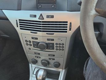 Vauxhall Astra 1.8i 16v Life 5dr