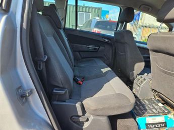 Vauxhall Zafira 1.8 16V Exclusiv Euro 5 5dr (SNav)