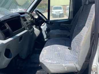 Ford Transit 2.2 TDCi 280 FWD L1 H1 5dr