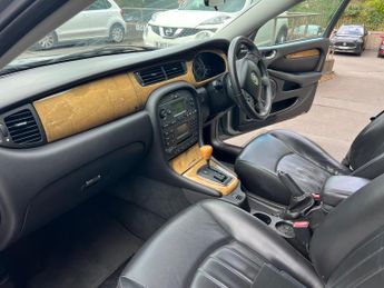 Jaguar X-Type 2.5 V6 SE (AWD) 4dr