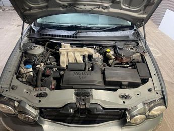 Jaguar X-Type 2.5 V6 SE (AWD) 4dr