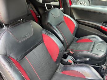 Peugeot 208 1.6 THP GTi Euro 5 3dr