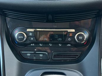 Ford Kuga 2.0 TDCi Titanium Powershift AWD Euro 5 5dr