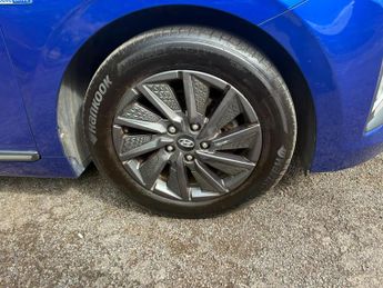 Hyundai IONIQ 38.3kWh Premium Auto 5dr