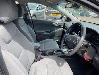 Hyundai IONIQ 1.6 h-GDi Premium SE DCT Euro 6 (s/s) 5dr
