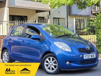 Toyota Yaris 1.3 VVT-i SR 5dr