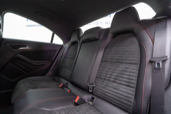 Mercedes-Benz CLA 1.6 CLA200 AMG Line Night Edition Coupe 7G-DCT Euro 6 (s/s) 4dr