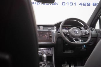 Volkswagen Tiguan 2.0 TSI R-Line DSG 4Motion Euro 6 (s/s) 5dr