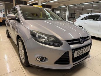 Ford Focus 1.0T EcoBoost Titanium Navigator Euro 5 (s/s) 5dr