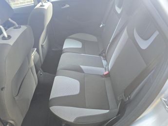 Ford Focus 1.6 TDCi Zetec Euro 5 (s/s) 5dr