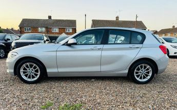 BMW 1 Series 1.5 118i SE Business Auto Euro 6 (s/s) 5dr