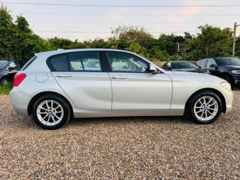 BMW 1 Series 1.5 118i SE Business Auto Euro 6 (s/s) 5dr