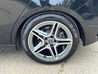 Mercedes-Benz A Class 1.3 A200 AMG Line (Premium) 7G-DCT Euro 6 (s/s) 5dr