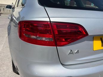 Audi A4 Avant 2.0 TDI Technik Euro 5 (s/s) 5dr