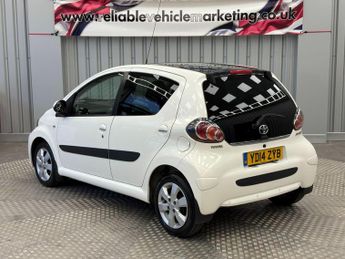 Toyota AYGO 1.0 VVT-i Move Euro 5 5dr