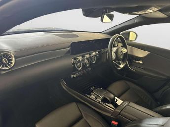 Mercedes-Benz CLA 1.3 CLA200 AMG Line (Premium 2) Coupe 4dr Petrol 7G-DCT Euro 6 (