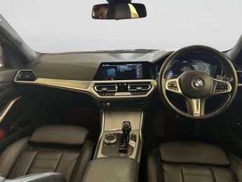 BMW 3 Series 2.0 330e 12kWh M Sport Saloon 4dr Petrol Plug-in Hybrid Auto Eur