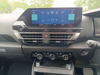 Citroen e-C4 50kWh Shine Plus Hatchback 5dr Electric Auto (136 ps)