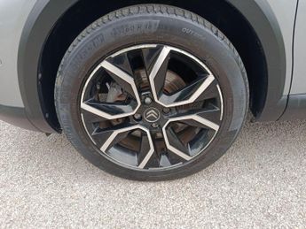 Citroen e-C4 50kWh Shine Plus Hatchback 5dr Electric Auto (136 ps)