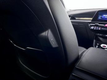 Kia Niro 64.8kWh 3 SUV 5dr Electric Auto (201 bhp)