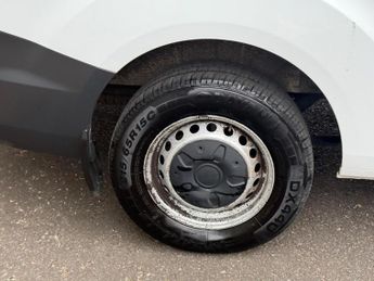 Ford Transit Custom 2.2 TDCi 290 L2 H1 5dr