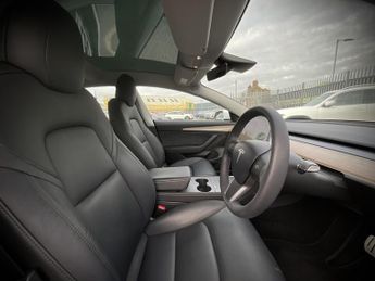 Tesla Model 3 PERFORMANCE AWD